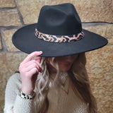 Felt fashion brim hat w/ leopard accent